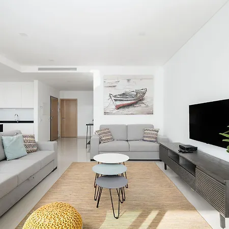 The Heart Of Deluxe By Ideal Homes Apartment *
